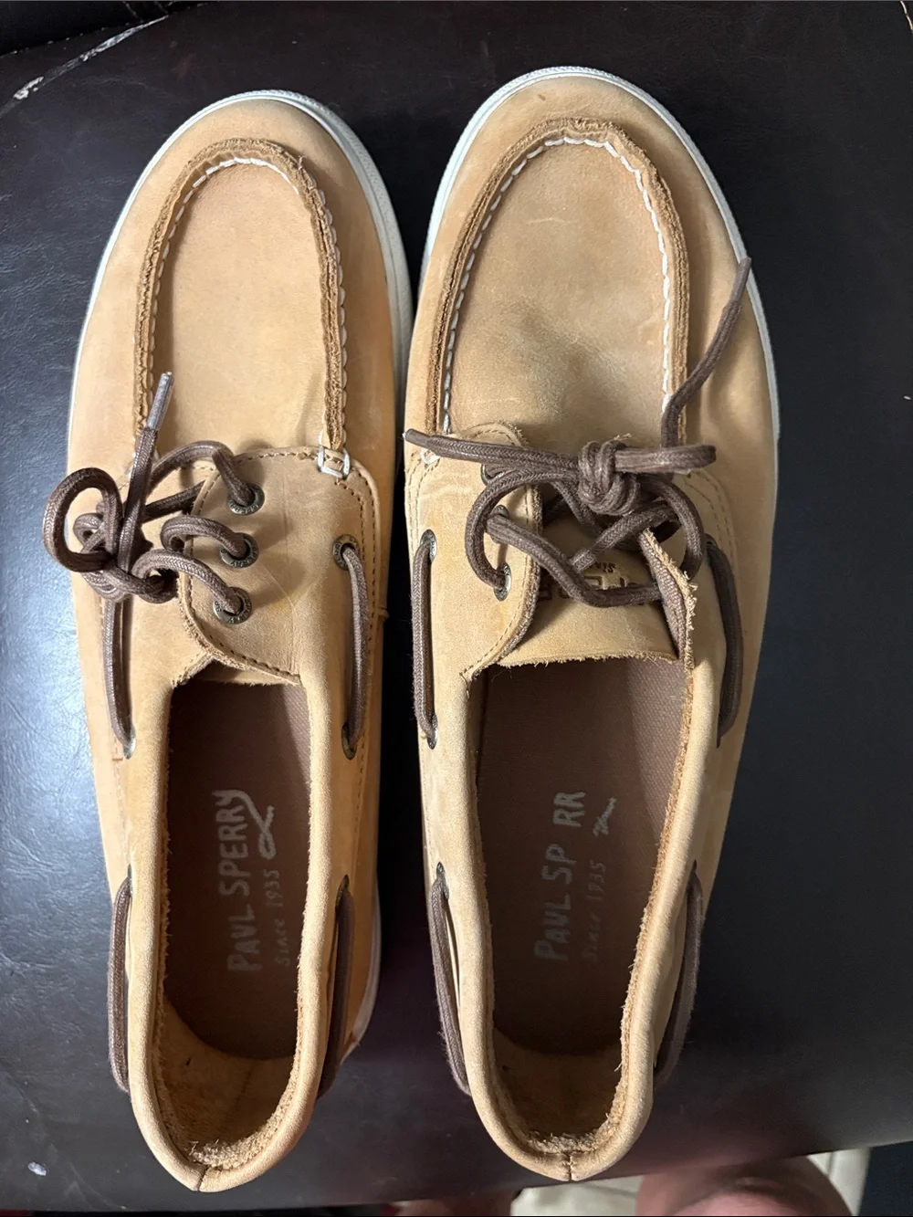Sperry Men’s Wheat/Tan Leather Boat Shoes with Brown Laces